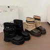 Botines Retro de Punta Redonda con Tacón Grueso para Mujer, Estilo Nuevo Otoño 2026, Hebilla de Cinturón Tachonada, Botas Plisadas Estilo Vaquero Occidental
