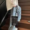 Bolsa de Malha Vazada Tendência de Verão Nicho para Mulheres, Novo Modelo 2026 Bolsa Transversal, Mini Bolsa para Celular Super Popular Exquisita