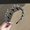 Diadema de Peine de Dientes de Onda con Pedrería de Temperamento de Lujo Ligero para Mujeres Modelo 2026 Peine de Presión de Gama Alta Antideslizante Accesorios para el Cabello