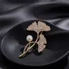 Broche de Moda Más Vendido Transmitido en Vivo, Hebilla de Bufanda de Seda de Alta Gama Estilo Coreano, Broche de Pedrería a la Moda, Pin para Abrigo, Accesorio de Ropa de Perla