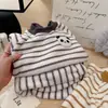 Nuevos conjuntos de ropa interior para niños de otoño e invierno, que incluyen pijamas con forro polar para niños y ropa de estar más gruesa para niñas, disponibles como conjunto de dos piezas para venta al por mayor