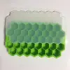 Fornecimento Exclusivo Transfronteiriço de Forma de Gelo de Silicone em Formato de Colmeia com 37 Compartimentos, Fácil de Desenformar, com Tampa, Forma de Cubos de Gelo, Colmeia, Grau Alimentício