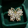 Broche de Mariposa con Pedrería de Colores Estilo de Corte Europeo y Americano Broche de Mariposa con Diamantes Tallados Huecos Accesorios para Ropa de Banquete Transfronterizo