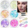 Maquillaje en gel brillante para ojos y rostro de Amazon, maquillaje de escenario con lentejuelas, ambiente brillante y buenos productos.