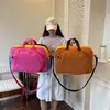 Bolsa de viaje de moda estilo coreano para deportes al aire libre, bádminton y tenis, con diseño de bloques de color modernos, separación de húmedo y seco, compartimento para zapatos, bolsa de natación
