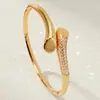Pulseira Cobra de Design de Nicho Multiestilo Transfronteiriça Acessórios de Luxo Leve para Jantar Europeu e Americano Moda Feminina Pulseira da Moda