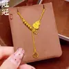 Colar de Cabacinha Estilo Igual da Loja Guan Guan Gold, Joia de Latão Banhado a Ouro Nicho de Luxo Leve, Corrente de Clavícula com Franja de Alta Qualidade para Mulheres