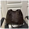 Bolso de Moda Casual con Patrón de Cocodrilo para Mujer 2025 Nuevo Bolso Bandolera de Primavera y Verano Bolso Tote Versátil Estilo Coreano Bolso de Axila de Nicho