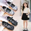 Zapatos de Cuero para Niñas 2026 Primavera/Otoño Nuevo Estilo Boca Baja Antideslizantes Zapatos de Princesa Estilo Coreano de Moda Versátiles Mocasines Casuales para Niñas