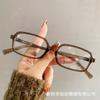 Gafas de miopía ultraligeras de caja pequeña para mujer que se pueden combinar con monturas de ojos de altura, antiluz azul lisas y planas.