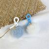 Pendientes de bola de pelo azul y blanco de joyería de Qingdao estilo japonés y coreano pendientes frescos pendientes de moda para mujer otoño e invierno 2021 pendientes pendientes