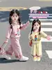 Conjunto de Moletom Estiloso Soltinho Primavera/Outono para Meninas Novo 2026 Conjunto Casual Fofo de Duas Peças para Bebê Menina Início do Outono