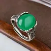 Anel Vintage Desgastado de Prata S925 com Charmes de Prata Inlaid Ágata Vermelha Natural do Sul e Ovo de Cristal Grande em Formato de Borboleta Aberta