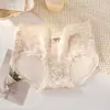 Calzones de Algodón Puro para Mujer Estilo Pastoral Fresco y Sencillo con Refuerzo Extendido de Algodón, Transpirables y Amigables con la Piel, de Cintura Media que se Ajustan a las Caderas