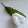 Flor de Imitación Tulipán Tacto Humectante Flor Falsa de Gama Alta Adornos Florales para Decoración de Escritorio de Sala de Estar Adornos de Ramo de Fotos