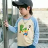 Camiseta de Manga Longa com Estampa de Animal Cartoon para Meninos da Primavera e Outono Novo Estilo para Crianças Pequenas e Médias Algodão Lycra Camiseta Básica de Gola Redonda para Crianças