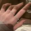 Anel Super Fada Vazado com Laço para Mulheres Luxo Leve Fashionable Temperamento Nicho High-End Anel para Dedo Indicador Anel Versátil Personalidade
