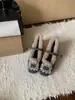 Sapatos Mary Jane Quadrados com Salto Grosso Estilo Francês e Strass para Mulheres, Novos Sapatos de Algodão com Forro de Lã Outono/Inverno 2025