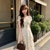 Diseño Dulce Único con Mariposas y Patrones Florales, Efecto Adelgazante, Cuello en V, Ambiente Floral, Vestido Largo Retro, Estilo Nuevo