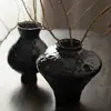 Vaso cerâmico rústico preto vintage estilo japonês, pote de cerâmica estilo wabi-sabi, peça decorativa para mesa de sala de estar de casa de temporada com senso de ambiente e adequado para flores secas