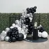 Set de Arco de Globos Plateado Blanco y Negro Decoración de Escena de Fiesta de Cumpleaños Combinación de Cadena de Globos de Alta Gama Venta al por Mayor