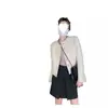 [En Stock] Chaqueta Corta Blanca Versátil Axb Cool and Chic Miss Coco Estilo Chanel para Otoño, Top Corto Único