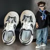 Sapatos infantis sandálias de menino estilo verão 2025 novo vazado sola macia sapatos infantis de malha simples sapatos esportivos leves respiráveis para meninos