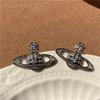 Agite o mesmo estilo cheio de diamante incrustado Saturno brincos Hepburn vento Net famoso design simples brincos Alto sentido