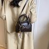 Bolso Retro Americano Invierno 2025 Nuevo Bolso de Mujer Casual Bolso de Hombro Maillard Textura de Alta Calidad Bolso Cruzado