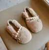 Zapatos de Peluche para Niñas con Forro de Lana 2026 Otoño/Invierno Nuevo Estilo Zapatos de Algodón Cálidos para Niños Suela Suave Niños Grandes y Medianos Zapatos de Princesa para Niñas