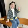 Cárdigan con capucha a rayas estilo coreano para niñas, chaqueta de moda nueva primavera y otoño 2026 para niñas pequeñas