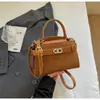 Bolso Vintage de Alta Gama de Nicho para Mujer, Nuevo Tendencia Invierno 2025 Exquisito Bolso de Hombro y Cruzado