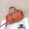 Bolsa feminina de couro legítimo All-match Commuter pequena bolsa quadrada portátil nova bolsa feminina camada superior couro de vaca natural drop bolsa crossbody simples para mulheres