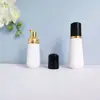 En stock botella cónica blanca de espuma de 60 ml, botella espumadora de PET para mousse de 100 ml, dispensador portátil de espuma facial