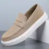 Zapatos de cuero para hombre transfronterizos, nuevo estilo de otoño, mocasines casuales versátiles sin cordones, zapatos de conducción transpirables de suela blanda de moda