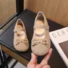 Zapatos Mary Jane de Cuero con Patrón Bordado Hueco para Niñas 2026 Primavera Nuevos Zapatos de Moda Slip-On Poco Profundos con Lazo