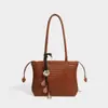 Bolso de mujer de nicho estilo francés, bolso tejido sintético, nuevo modelo 2026, bolso de hombro y axila, bolso tote de moda, bolso cubo de alta gama