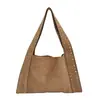 Bolso Tote con Remaches Europeo y Americano para Mujer 2025 Otoño Nuevo Textura de Alta Gama Lujo Accesible Moda de Nicho Bolso de Hombro Único