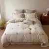 Novo conjunto de cama de três ou quatro peças em mistura de algodão e linho, estilo vintage wabi-sabi com bordado floral, capa de edredom 100% algodão para pousada, adequado para todas as estações