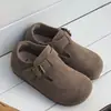 Otoño 2026 Nuevos Zapatos Birkenstock de Cuero Gamuzado, Versátiles y de Moda, Estilo Coreano para Niños