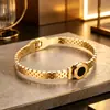 Nuevo Pulsera de Acero de Titanio para Mujer, Pulsera de Resorte de Número Romano de Acero de Titanio de Lujo Ligero de Alta Venta en Nicho, No se Desvanece