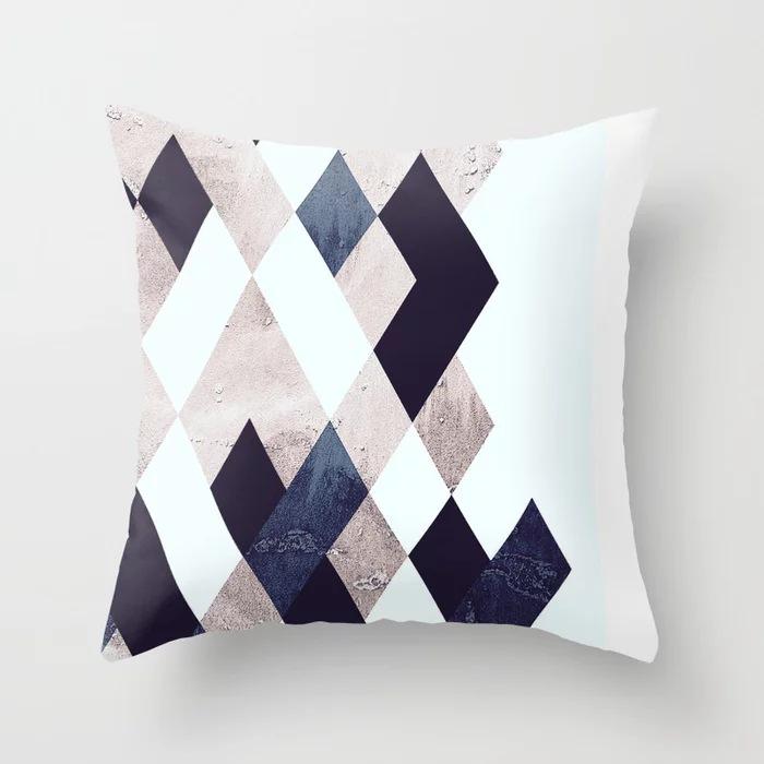 burlesque-texture-pillows.webp