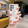 Fresco e curativo, este case de celular vermelho com estampa floral, leve e transparente é projetado para o Samsung S23 FE e oferece cobertura total com uma capa macia.