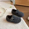 Sapatos de inverno de algodão estilo coreano Birkenstock para crianças 2026, quentes e forrados com fleece, sola macia, resistentes ao frio, para meninas, bebês e crianças mais velhas