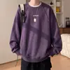 Sudadera de cuello redondo con remaches gris claro para hombre, top versátil sin capucha de ajuste holgado para otoño, chaqueta juvenil moderna de estilo americano