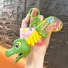 Chaveiro com Garra de Jacaré Telescópica, Pingente Mecânico de Morder com Retração por Pressão, Acessório de Brinquedo Engraçado, Atacado para Comércio Exterior