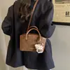 Bolso de Moda Transfronterizo Estampado de Leopardo para Mujer 2025 Otoño e Invierno Nuevo Versátil Nicho Bolso de Hombro Cruzado Portátil Bolso Cubo