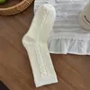 Calcetines blancos de inspiración ballet estilo Miu para mujer, hechos de algodón puro, adecuados para primavera y otoño, modernos y versátiles, con un diseño lindo y dulce, perfectos para niñas jóvenes
