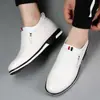 Zapatos de Hombre Otoño Nuevos Casuales Modernos Deportivos Blancos Zapatos de Hombre Piel Suave Transpirables Casuales Zapatos de Piel Zapatos Perezosos de Frijol