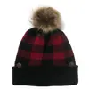 2020 Gorro de lana cruzada europeo y americano Amazon botón máscara cuadros cuadrados bola de pelo desmontable gorro de punto